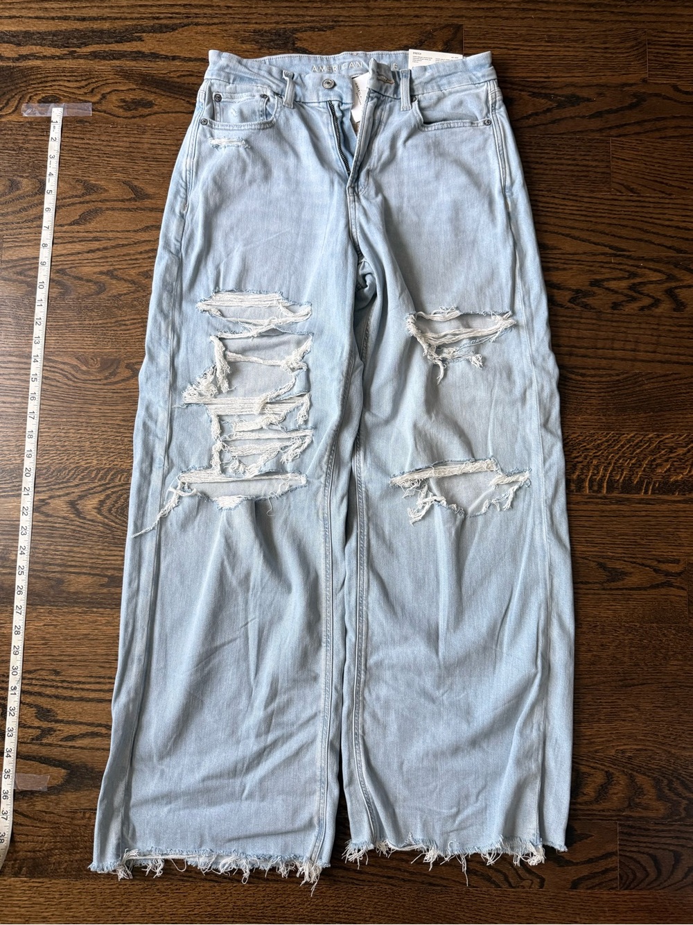 Women's American Eagle Outfitters Light Blue Distressed Relaxed Jeans